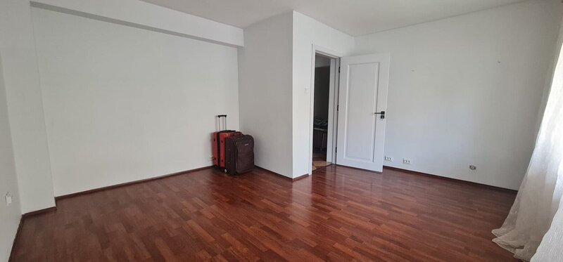 Calea Vitan 3 Camere Decomandat Conf. 1 Sporit